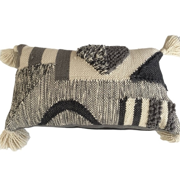 KIRKLANDS Pillow Grey/Ivory Geo W/Corner - Picture 1 of 16